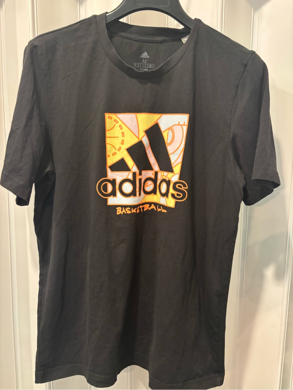 Adidas Men’s Black Basketball Logo T-Shirt Size Medium